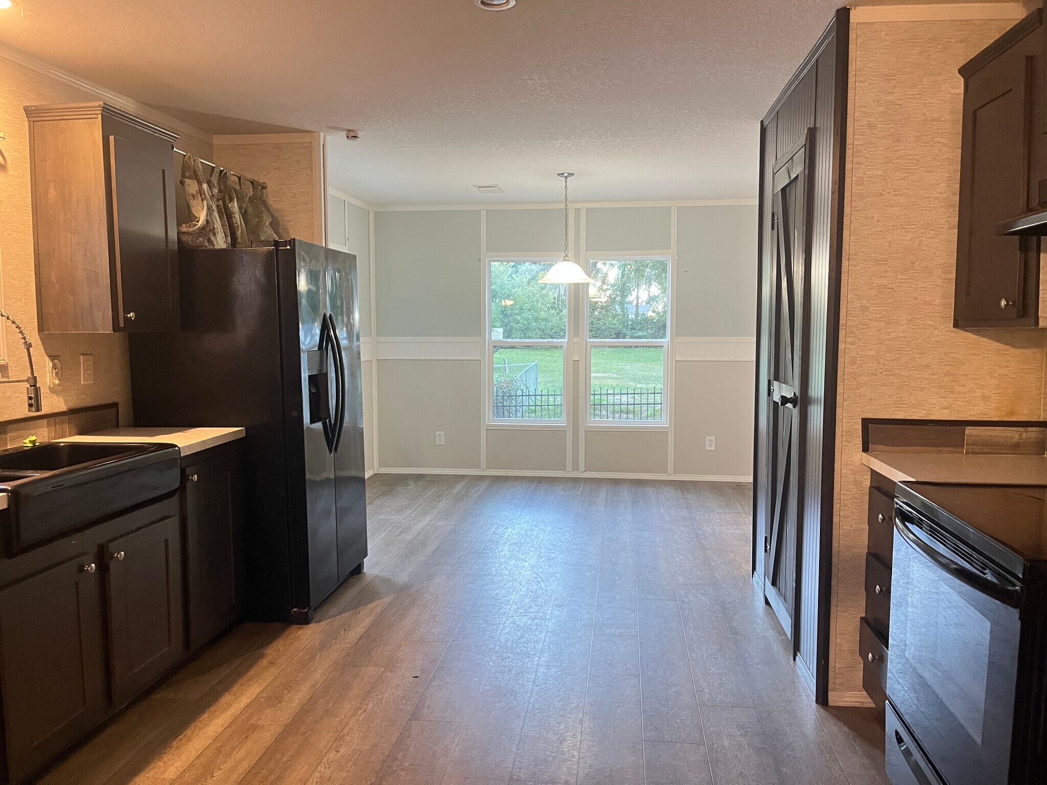 Building Photo - 2243 Limerick Rd