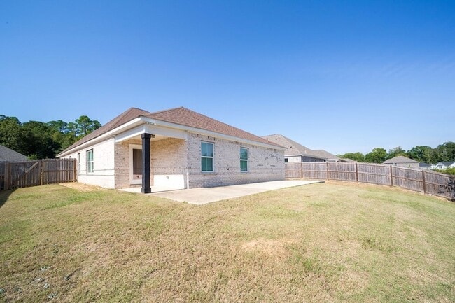 Building Photo - 133 Quail Run Ave