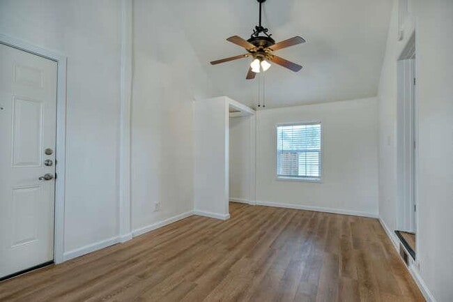 Building Photo - 14708 Foy Dr