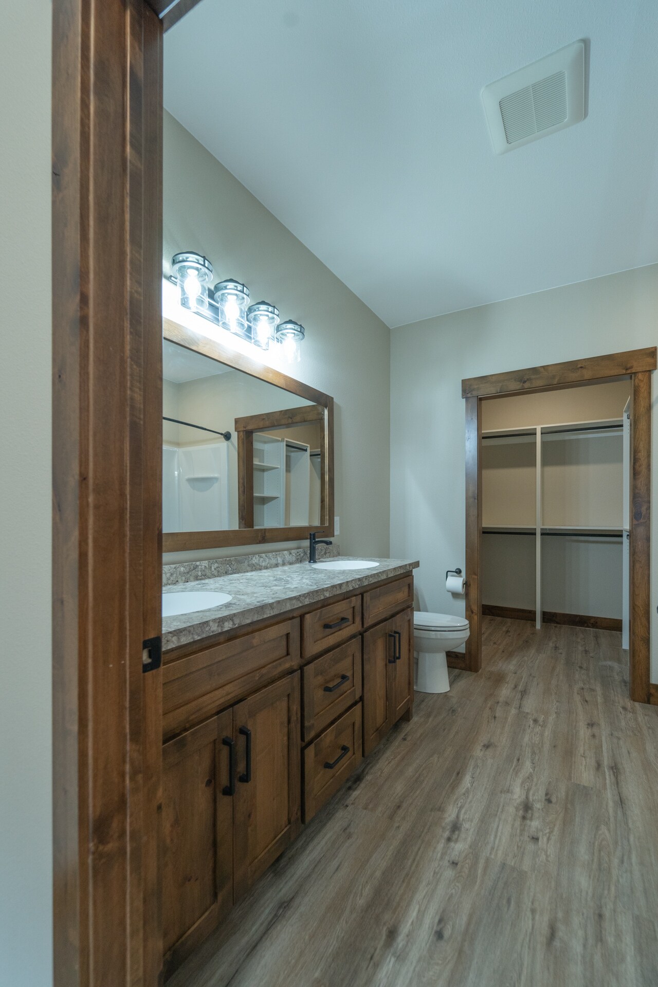Building Photo - 11533 Forestview Dr S