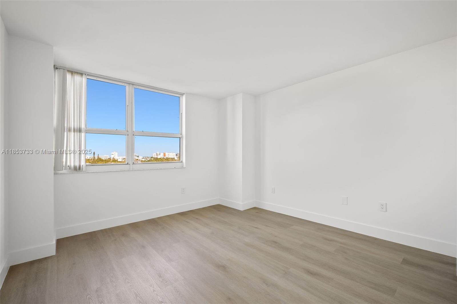 Building Photo - 650 West Ave