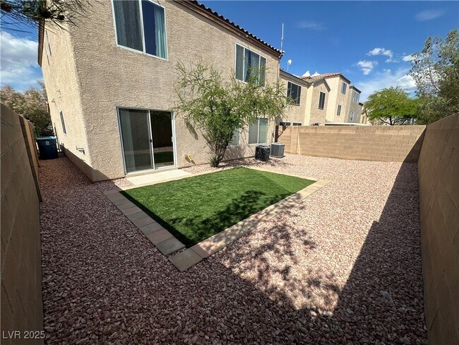 Building Photo - 9141 Iron Cactus Ave