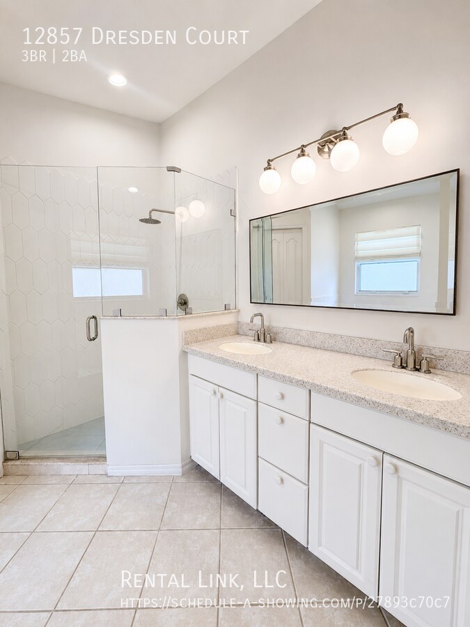 Building Photo - 12857 Dresden Ct