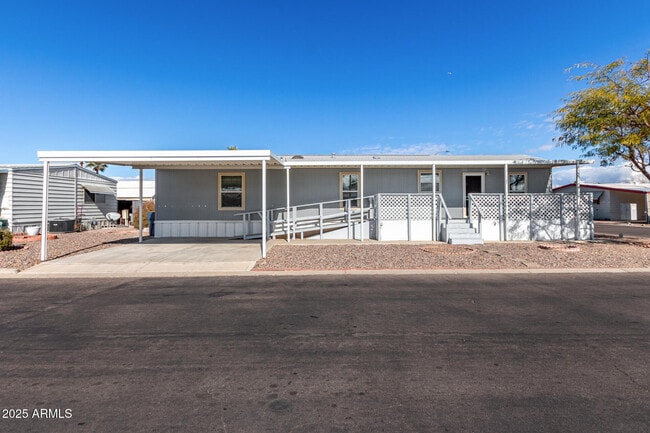 Building Photo - 2650 W Union Hills Dr