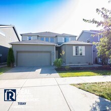 Building Photo - Beautiful Modern 3 Bedroom In Puyallup!!