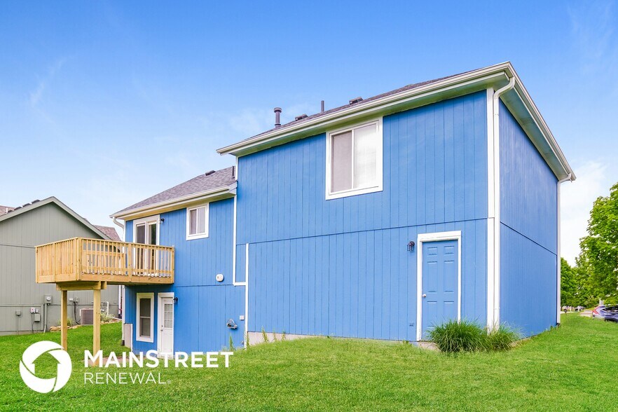 Building Photo - 11515 N Lane Ave