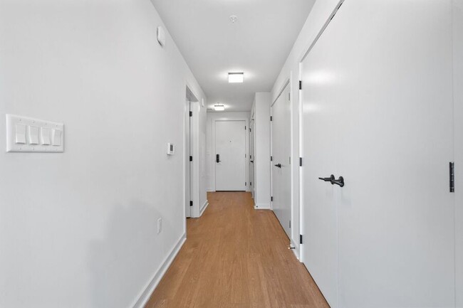 Building Photo - 1625 Eckington Pl NE