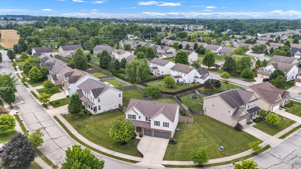 Building Photo - 9724 Brooks Dr