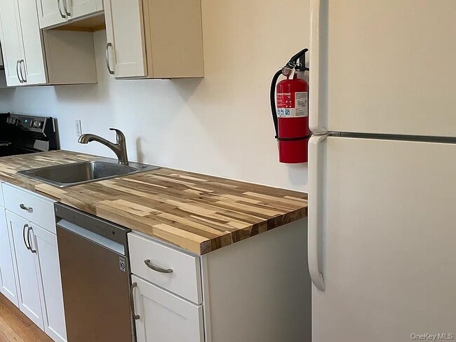 Building Photo - 3315 NY-343