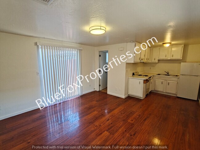 Building Photo - 4142 E Spring St