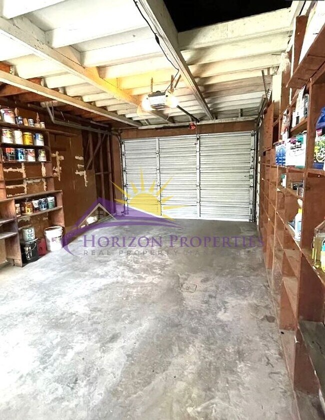 Building Photo - RRO 4119 1/2 55th St