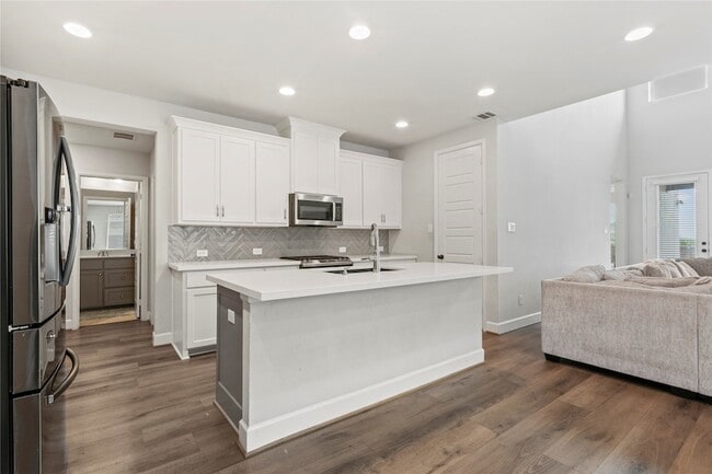 Building Photo - 1219 Rushcroft Wy
