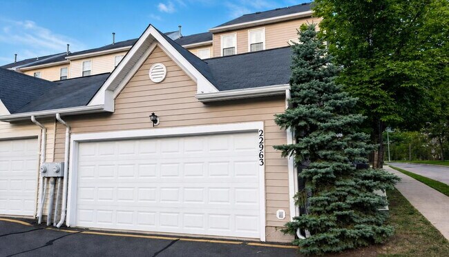 Building Photo - Welcome Home!