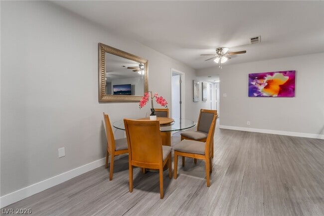 Building Photo - 3992 Chinchilla Ave