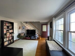 Building Photo - 2 W Summerfield Ave