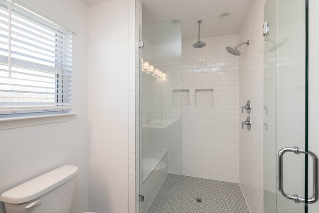 Building Photo - BRAND NEW 3BD/2.5 Home in Stonebridge- MOVE IN READY!