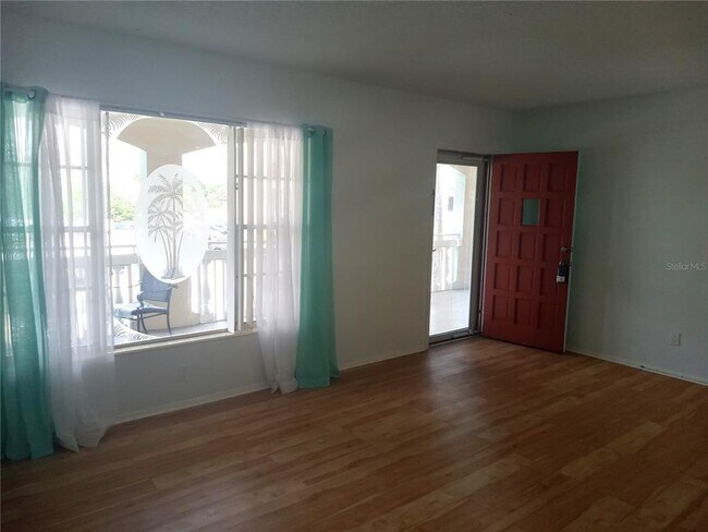 Building Photo - 2331 Finlandia Ln