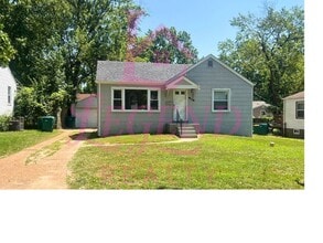 Building Photo - Charming 2-Bedroom Home with Bonus Room!