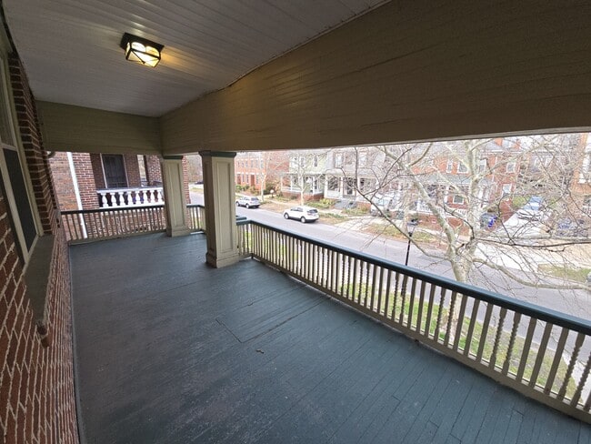 Building Photo - 621 W Princess Anne Rd