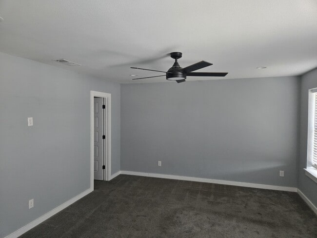 Building Photo - 1711 Herald St