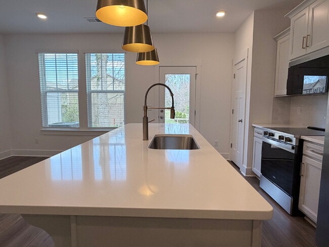 Building Photo - Brand-New 3BR Townhome with Garage in Clayton Crossing