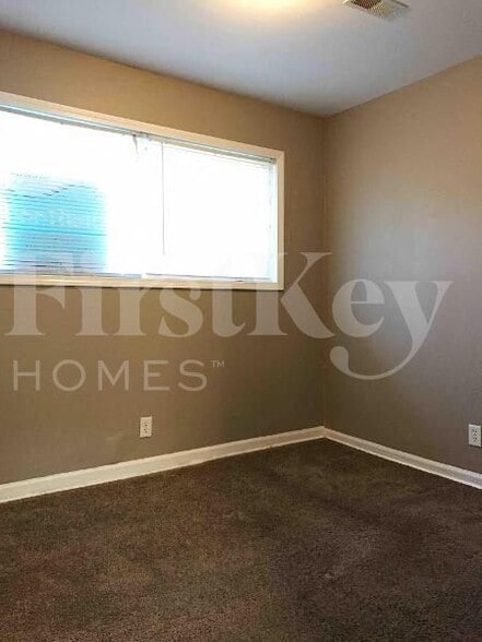 Building Photo - 6623 W 16th St