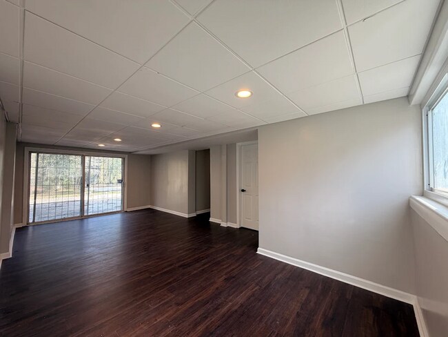 Building Photo - Spacious 5 BD 3 BA Home in a Quiet Decatur Neighborhood