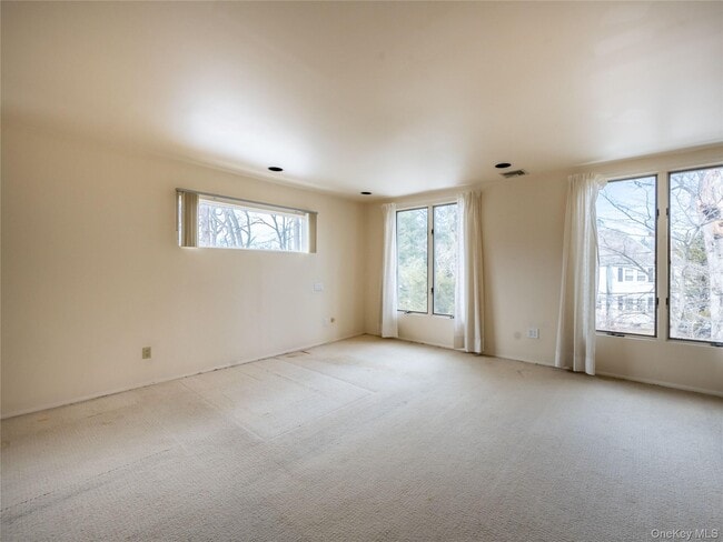 Building Photo - 127 Wooleys Ln