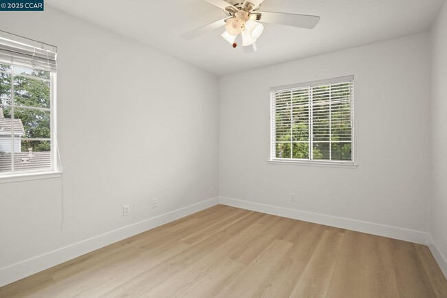 Building Photo - 903 Arrowhead Terrace