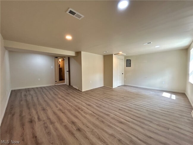 Building Photo - 1317 Plum St