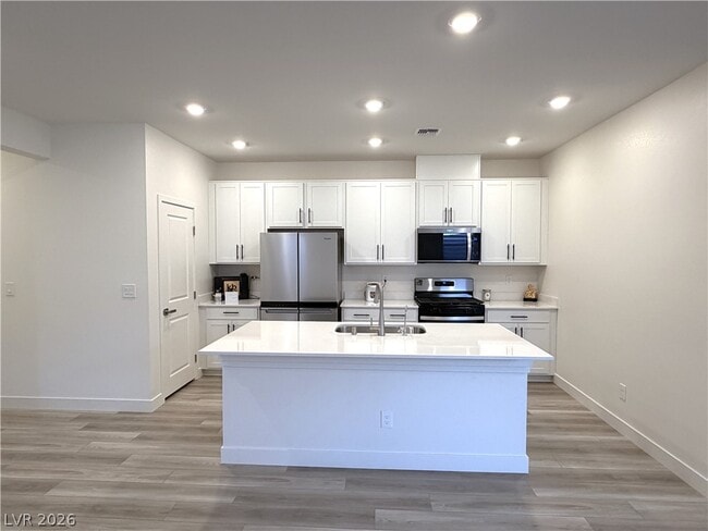 Building Photo - 4212 Zilker Pk Ave