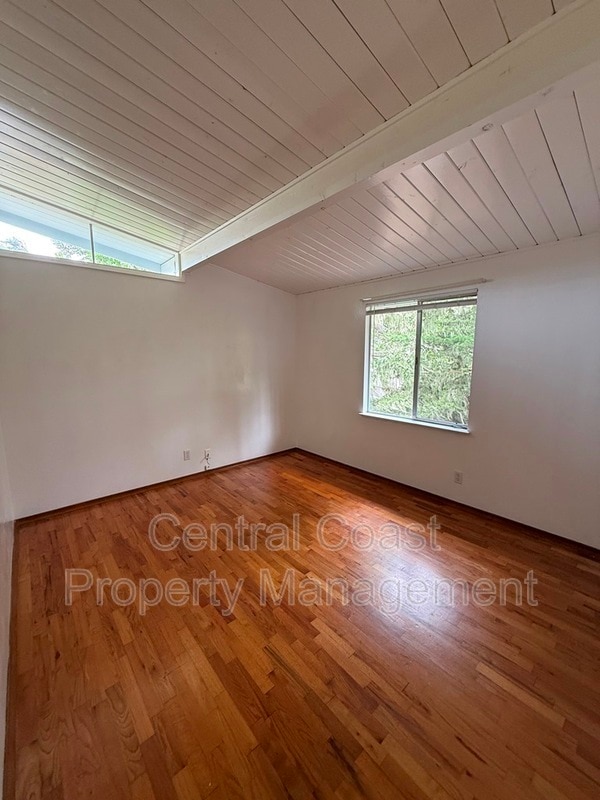 Building Photo - 822 Cedar St