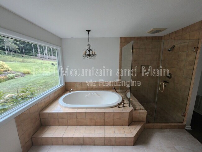 Building Photo - 53 Jump Cove Rd