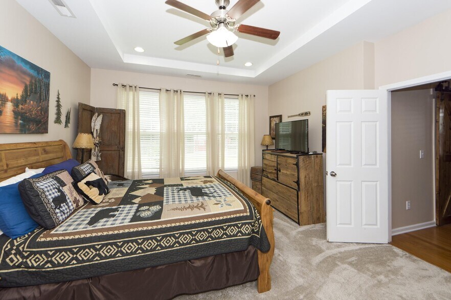 Building Photo - 2613 Spivey Ct