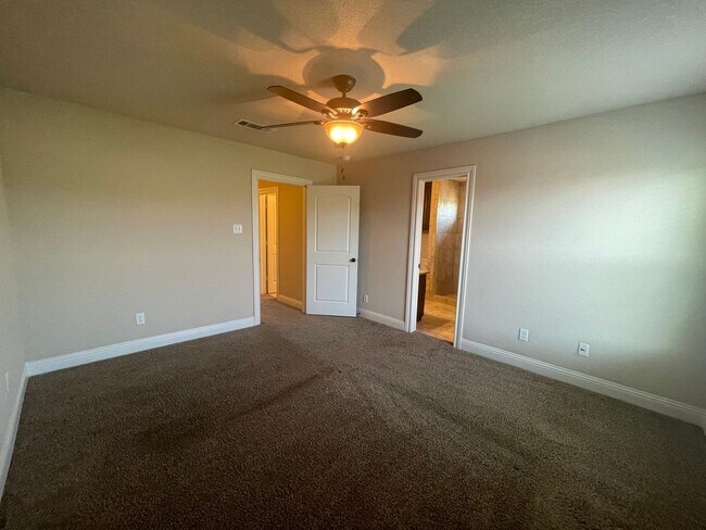 Building Photo - Beautiful Benbrook 3B/2.5B Townhome ((Stainless Steel Appliance Package)) Dazzling wood-like tile...