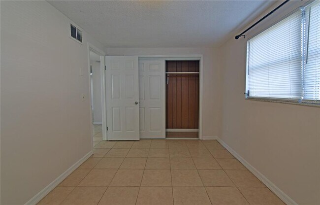 Building Photo - 7724 Coventry Dr