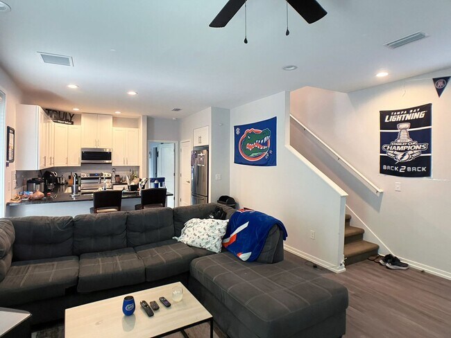 Building Photo - Porter's - New 5 Bedroom, 5 Bathroom House