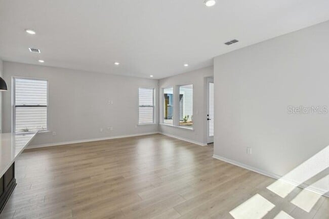 Building Photo - 3077 Voyager Ave