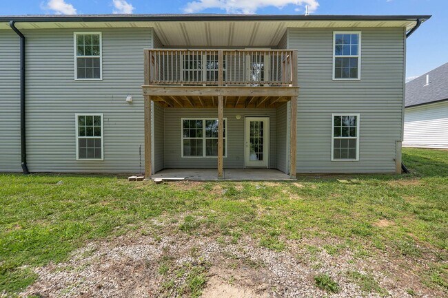 Building Photo - 424/426 E. Deerwood Dr