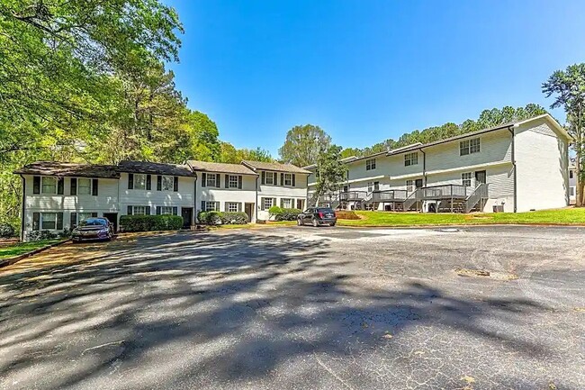 Building Photo - 3501 Creekview Pl