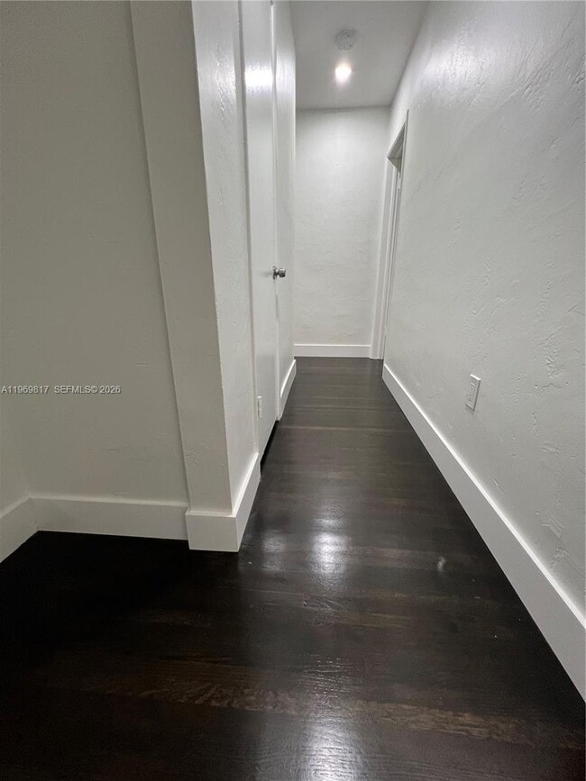 Building Photo - 620 Jefferson Ave