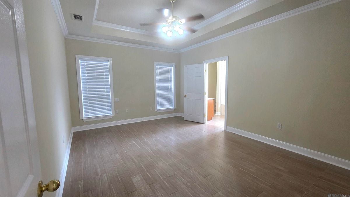 Building Photo - 282 Allan Dr