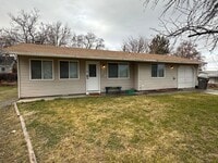 Building Photo - Beautiful 3 Bedroom, 2 Bath Home with One-Car Garage & Storage Shed in Kennewick