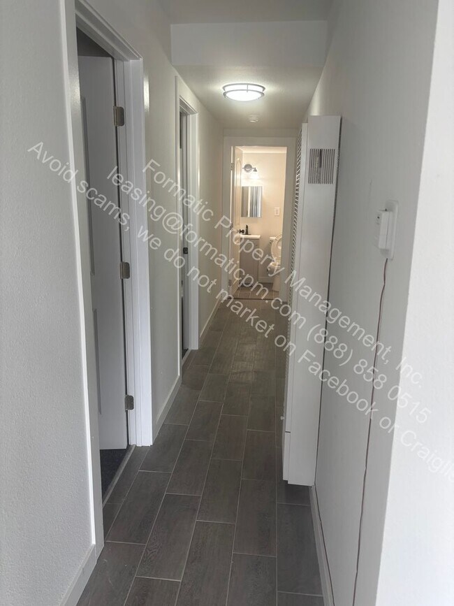 Building Photo - 120 E Century Blvd