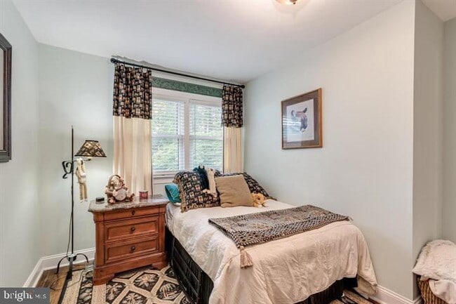 Building Photo - 523 Wayne Ave