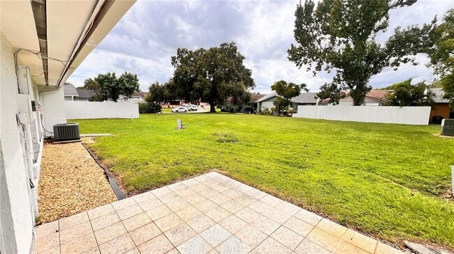 Building Photo - 1184 Calanda Ave