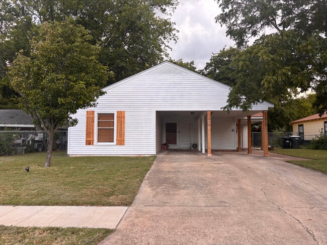 Building Photo - 1215 Middleton St