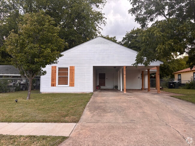 Building Photo - 1215 Middleton St
