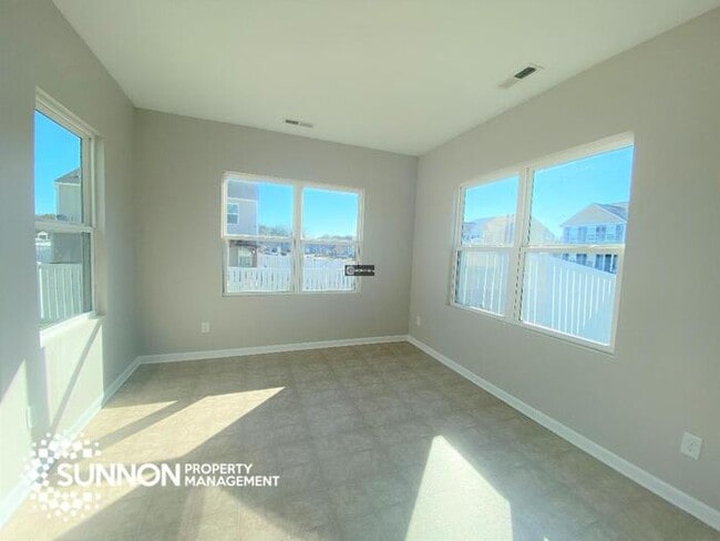 Building Photo - Charming 4 Bed, 3 Bath Home Corner Lot in Indian Trail!