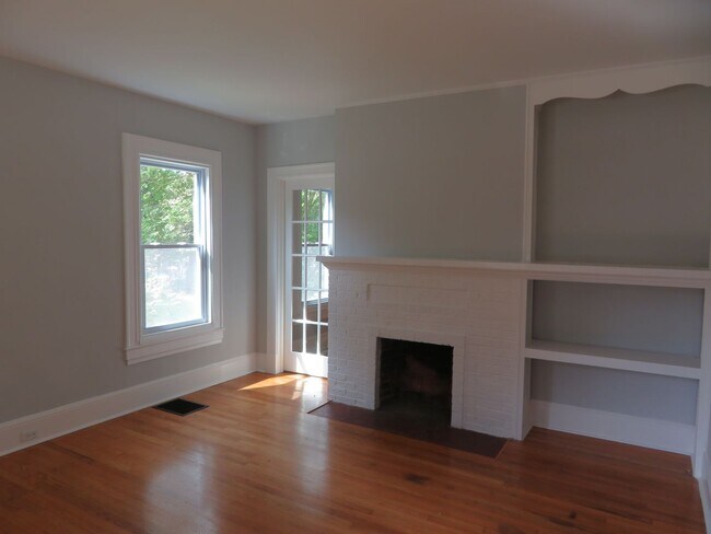 Building Photo - Brace yourself, because this Walnut Hill beauty doesn’t just turn heads — it demands a double-tak...